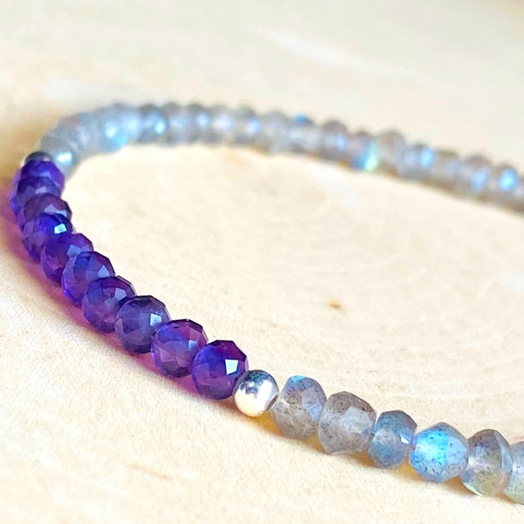Amethyst & Labradorite Gemstone Beaded Bracelet Natural crystal Jewelry handmade - Picture 3 of 6